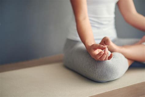 Evde Yoga ve Meditasyon: Zihinsel ve Ruhsal Sağlığa Yönelik Pratikler